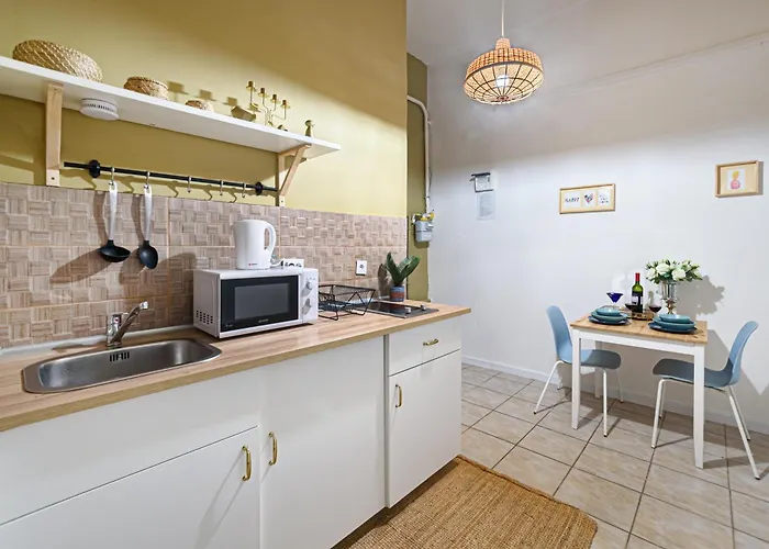 Jewish Quarter For Two With Ac * Budapest